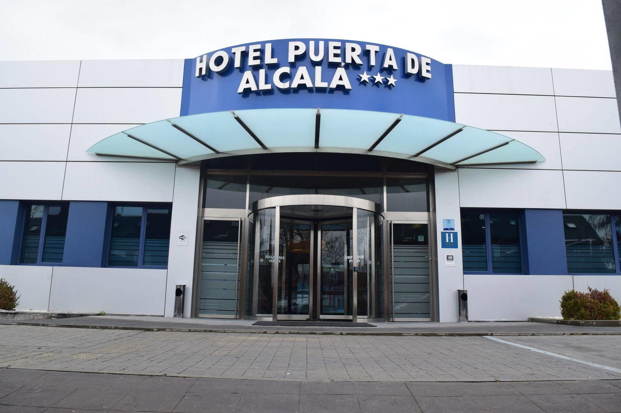 Hotel Puerta De Alcala アルカラ・デ・エナレス エクステリア 写真